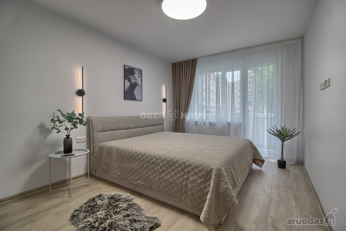 Parduodamas puikus, naujai įrengtas 4 k.