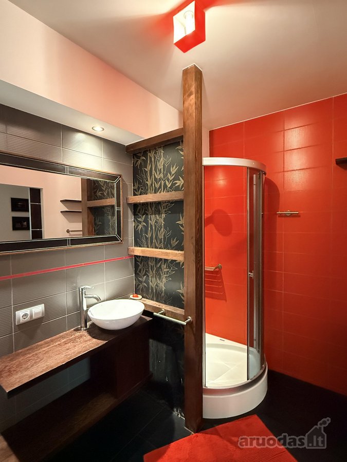 Parduodamas jaukus ir erdvus butas - nuotraukos Nr. 8