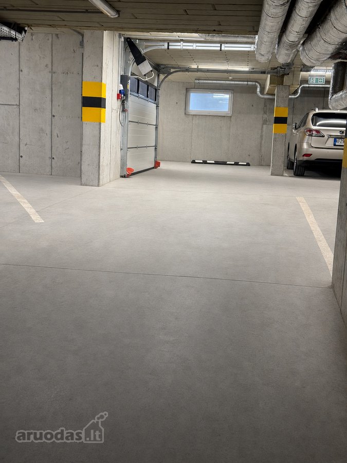 Parduodamos Parkavimo Vietos Požeminėje