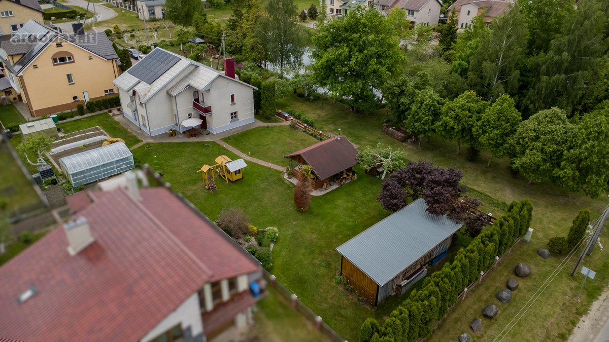 Parduodamas solidus, erdvus ir prižiūrėtas - nuotraukos Nr. 7