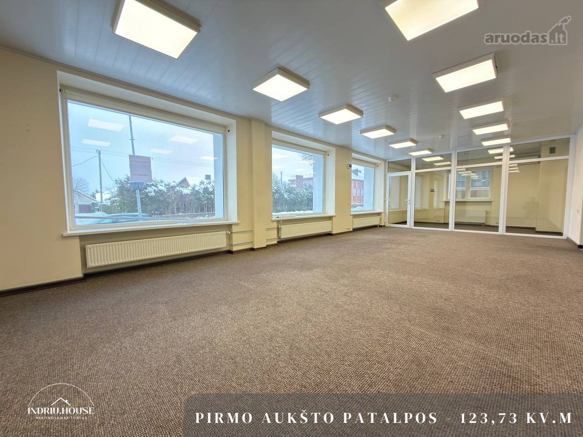 Parduodamos Komercinės Patalpos Molėtų Centre