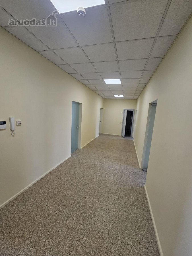 Parduodamos Tvarkingos 300 m2 Biuro Patalpos - nuotraukos Nr. 2