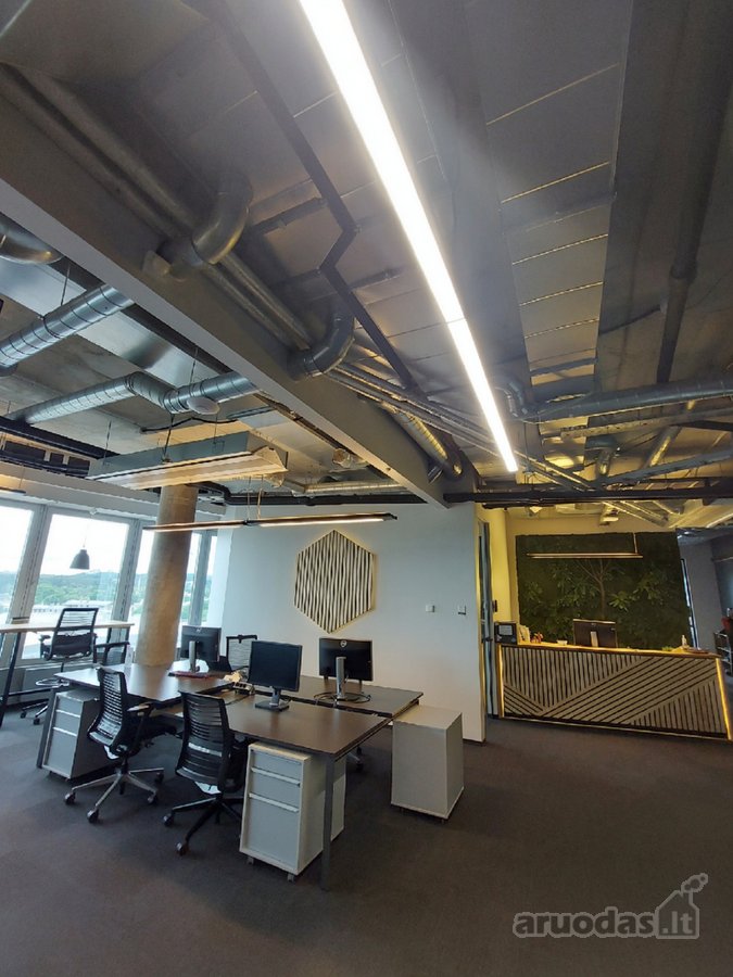 Nuomojamos įrengtos biuro patalpos Green Hall