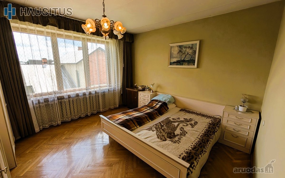 Parduodamas 297 Kv.m. Namas Su Dideliu Sklypu - nuotraukos Nr. 30