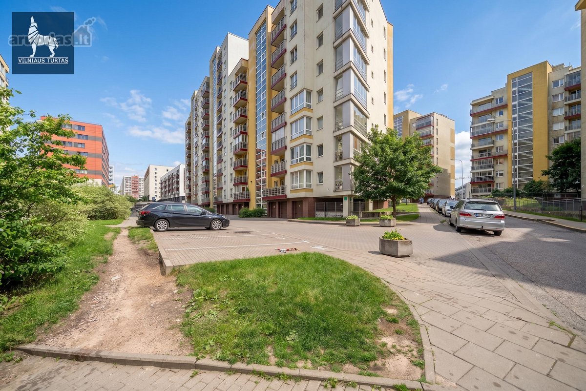 Šviesus ir erdvus 3 kambarių butas Pašilaičiuose - nuotraukos Nr. 38