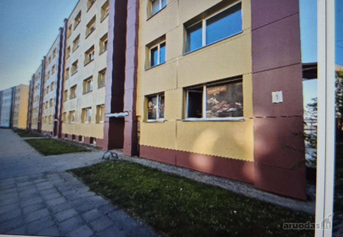 Privalumai: patogi miesto vieta, šalia Maxima