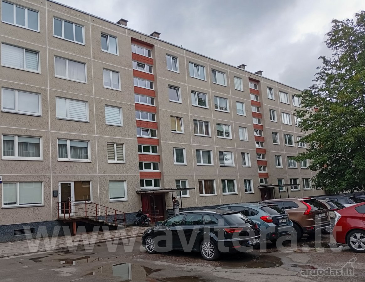 Klaipėdoje parduodamas 2 kambarių butas