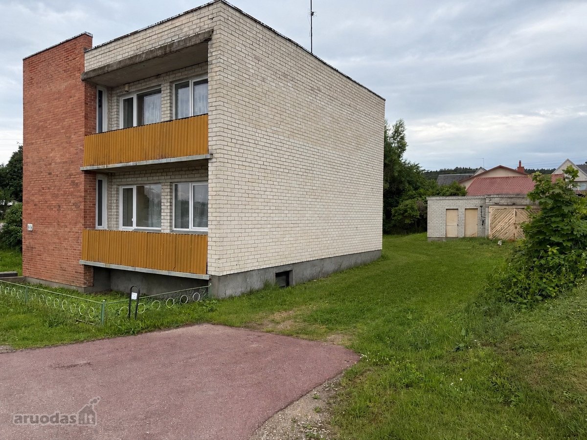 Parduodamas gyvenamasis namas su rūsiu ir
