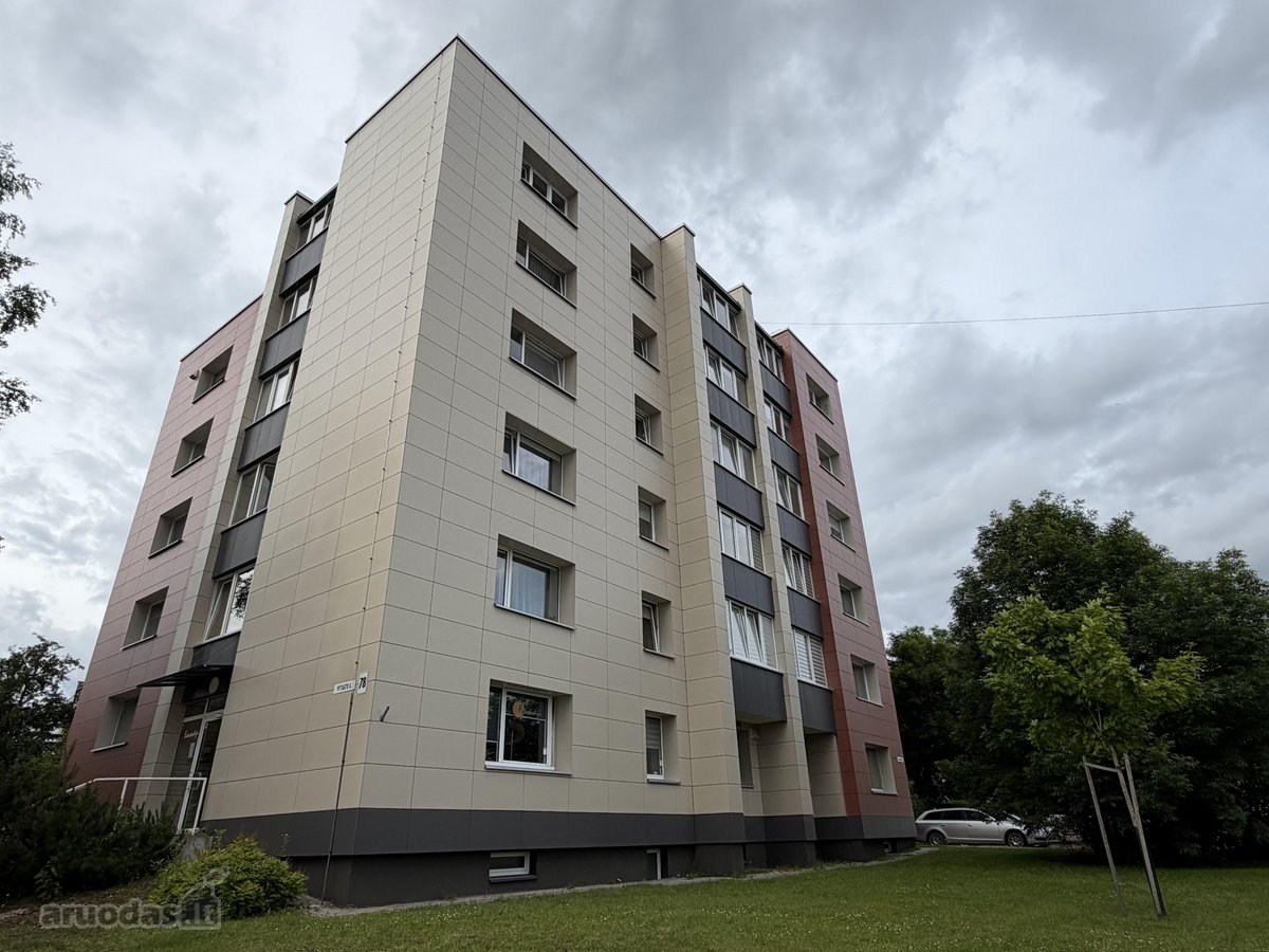 Išnuomojamas 1 kambario butas Trakuose.