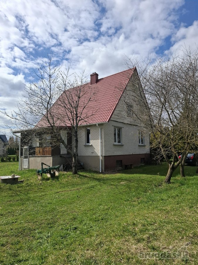 Parduodamas 20 a sklypas su namu. Yra - nuotraukos Nr. 2