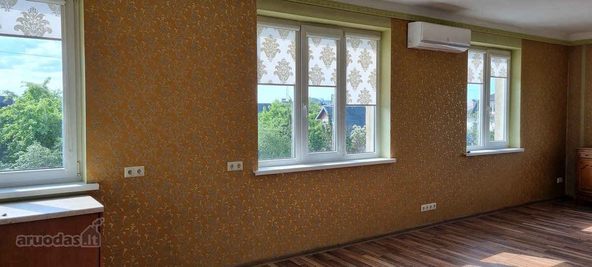 Parduodama įrengta namo dalis antrame aukšte. - nuotraukos Nr. 14