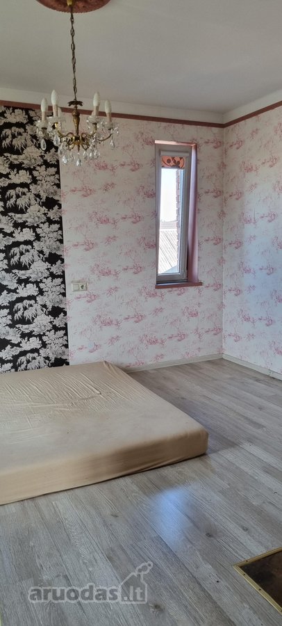 Parduodama įrengta namo dalis antrame aukšte. - nuotraukos Nr. 21