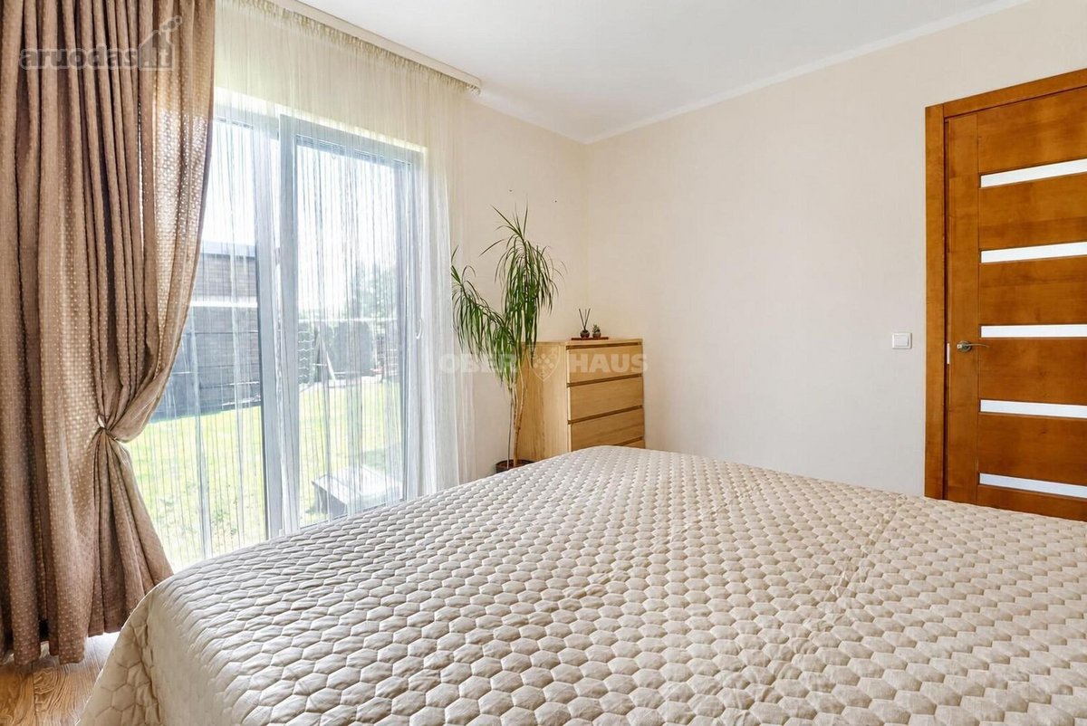 Parduodamas Namas Su Žemės Sklypu, Garažu Ir - nuotraukos Nr. 5