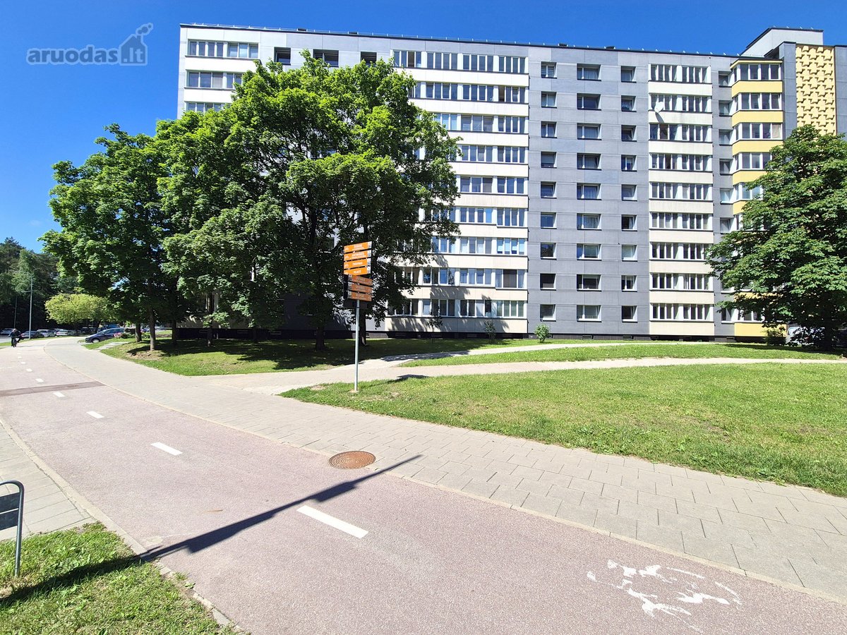 Parduodamas 3-jų Kambarių Butas Karoliniškėse