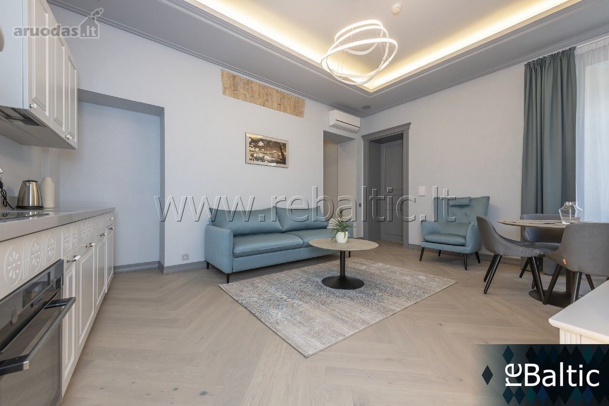 Modernūs apartamentai renovuotame name &quot
