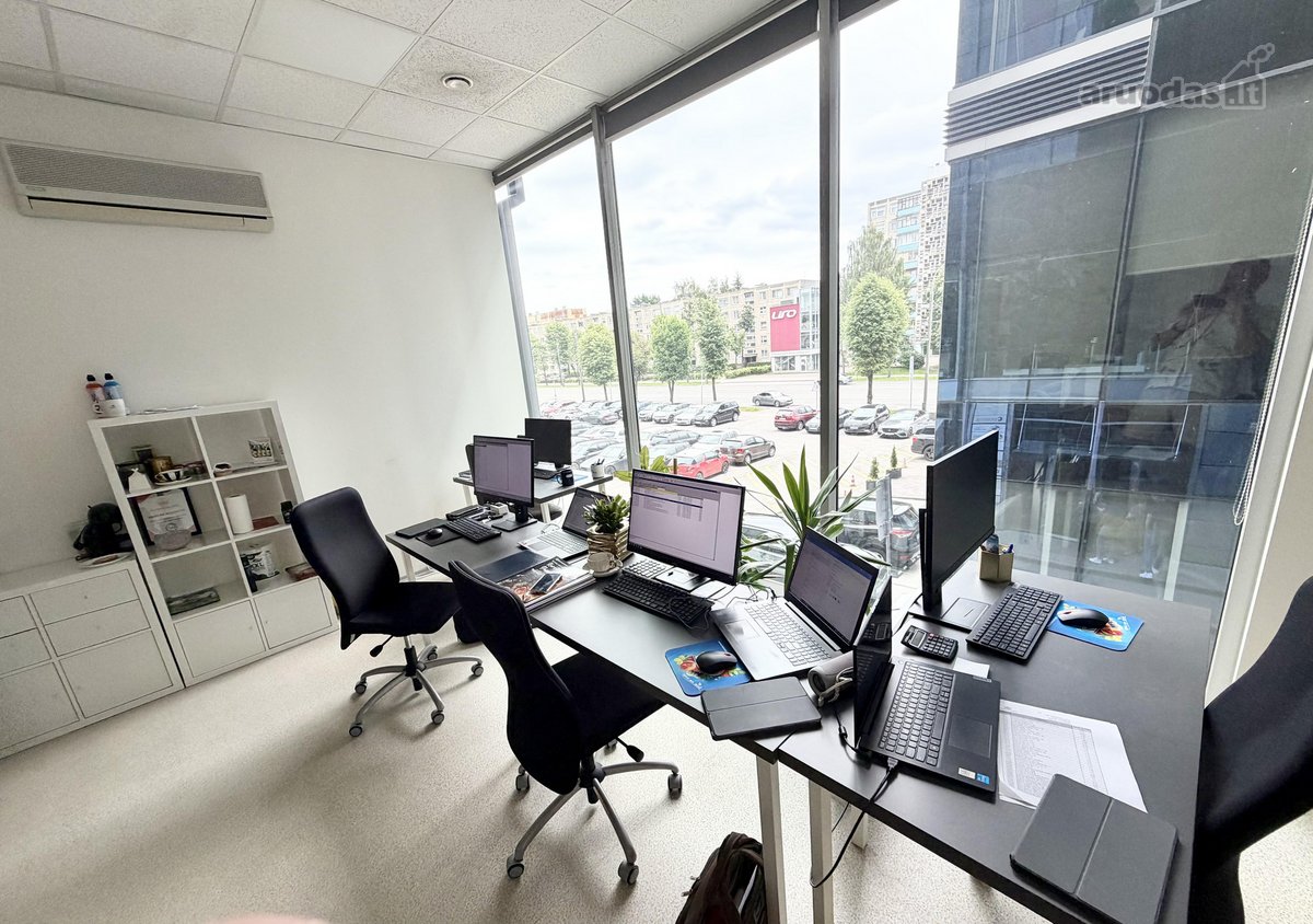 Verslo centre Office363 antrame aukšte