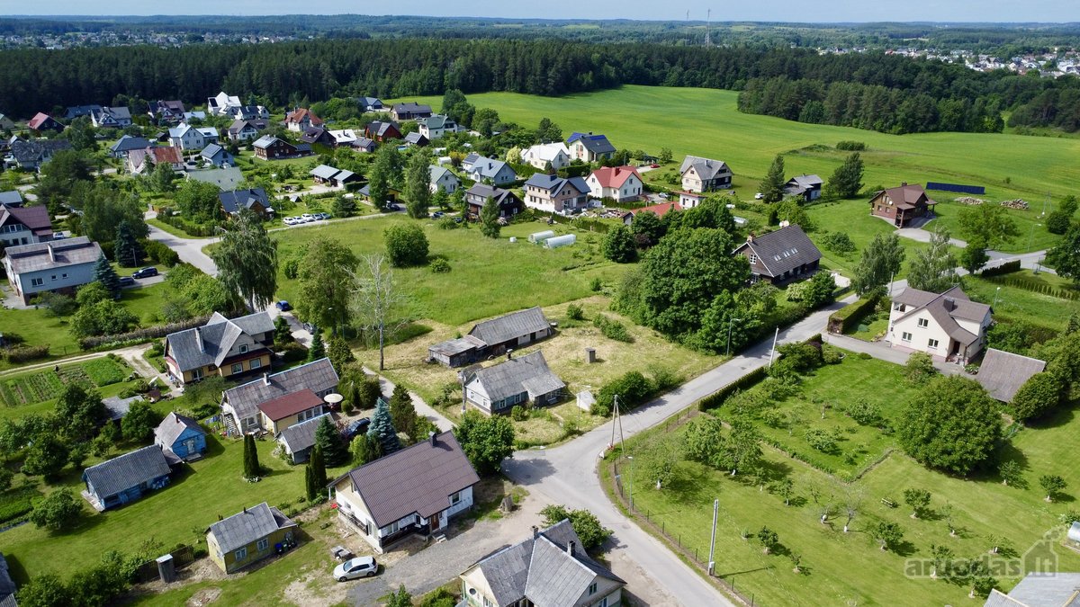 Parduodamas namas ir ūkiniai pastatai su - nuotraukos Nr. 7