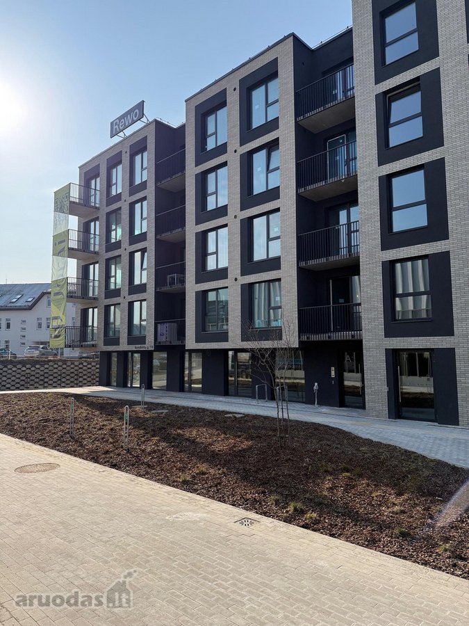 Parduodamos taisyklingos formos komercinės - nuotraukos Nr. 2