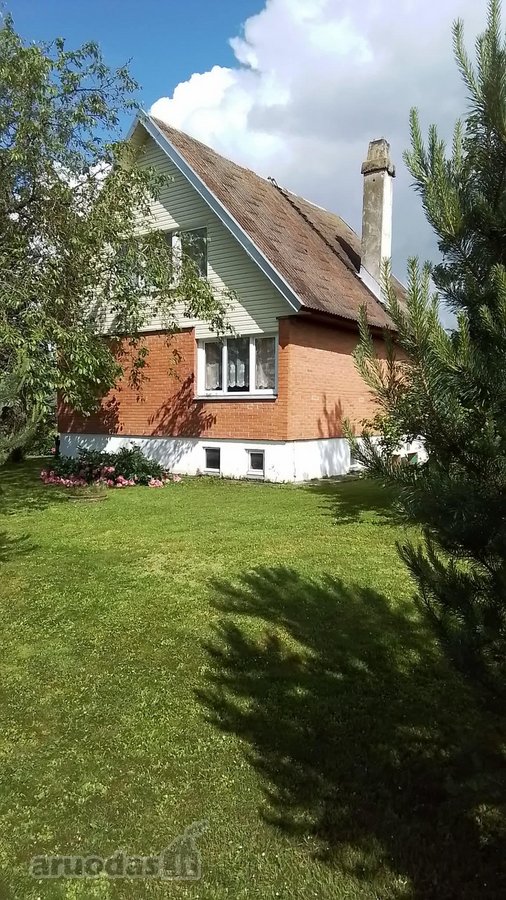 Keičiu namą į butą Panevėžyje arba parduodu