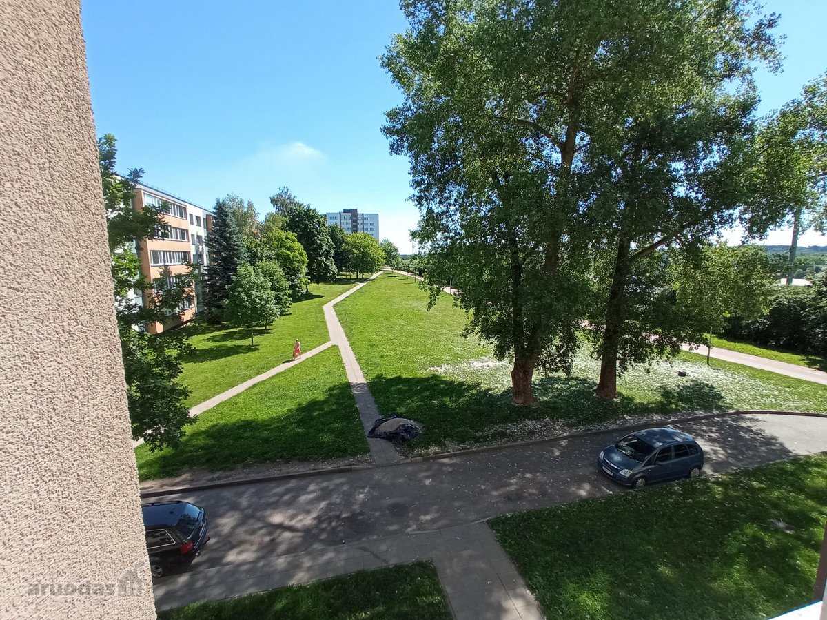 Šalia namo išpuoselėta infrastruktūra. - nuotraukos Nr. 8