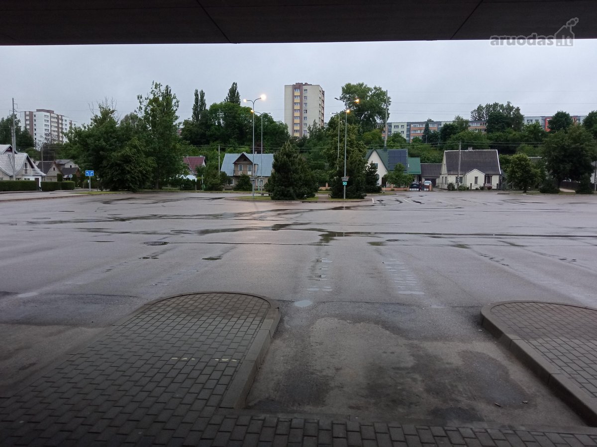 Šalia namo išpuoselėta infrastruktūra. - nuotraukos Nr. 19