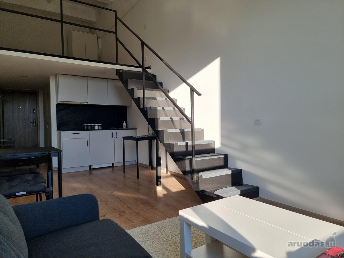 Parduodu naujai įrengtą loftą, esantį Bijūnų