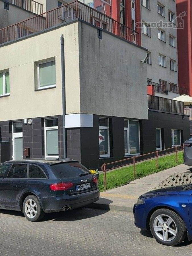 Išnuomojamos 92 Kv. M Komercinės Patalpos - nuotraukos Nr. 2