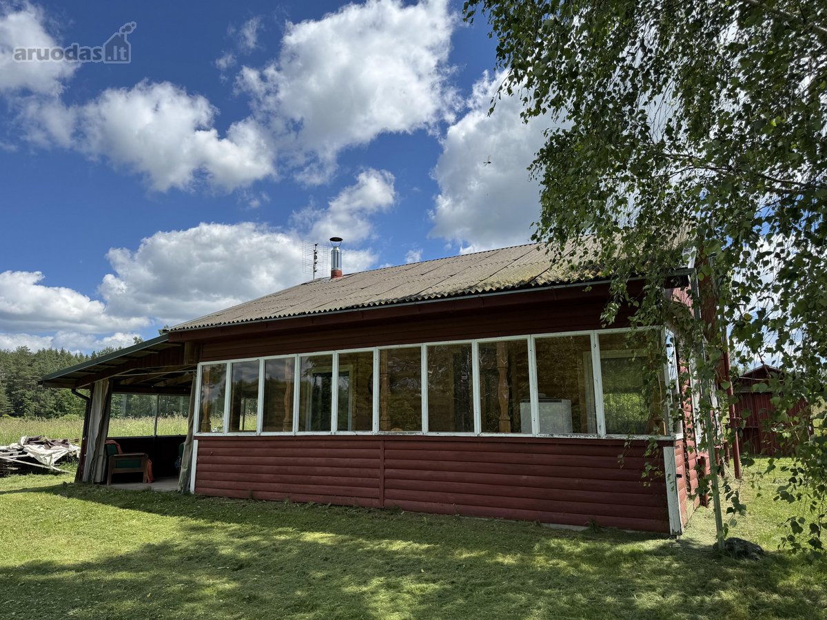 Parduodama sodyba Utenos raj. Likančių km.