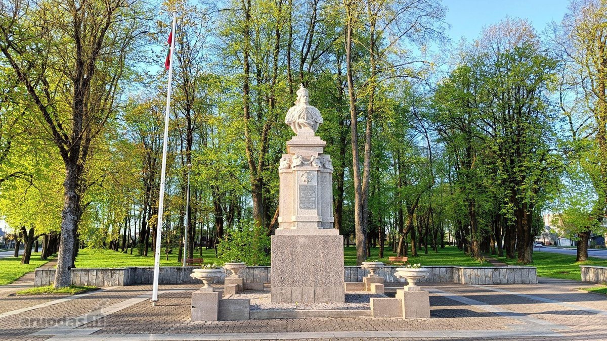 Parduodamas tvarkingas 45,72 kv. m 2 kambarių