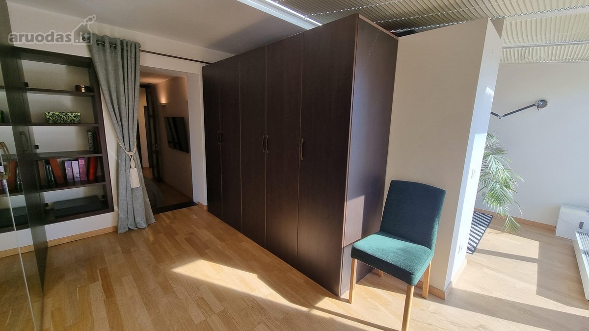 Parduodamas labai erdvus, šviesus ir jaukus - nuotraukos Nr. 14