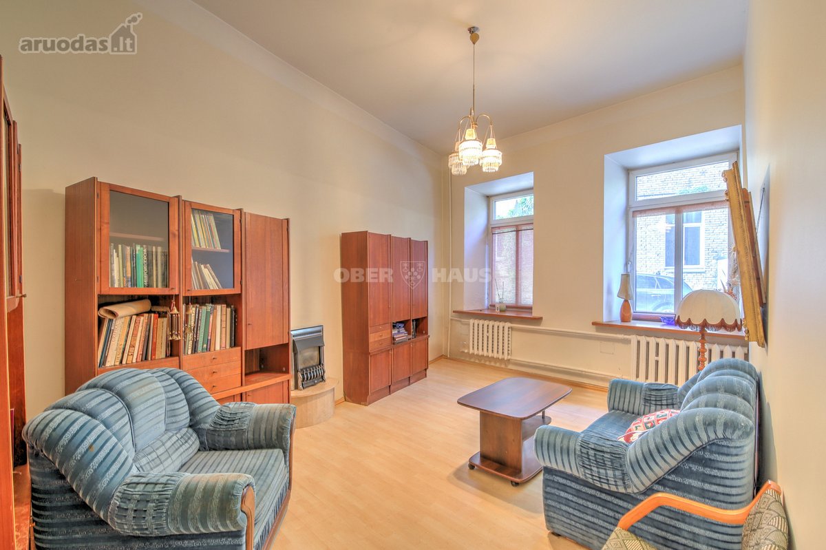 Parduodamas erdvus 4 kambarių butas Vilniaus