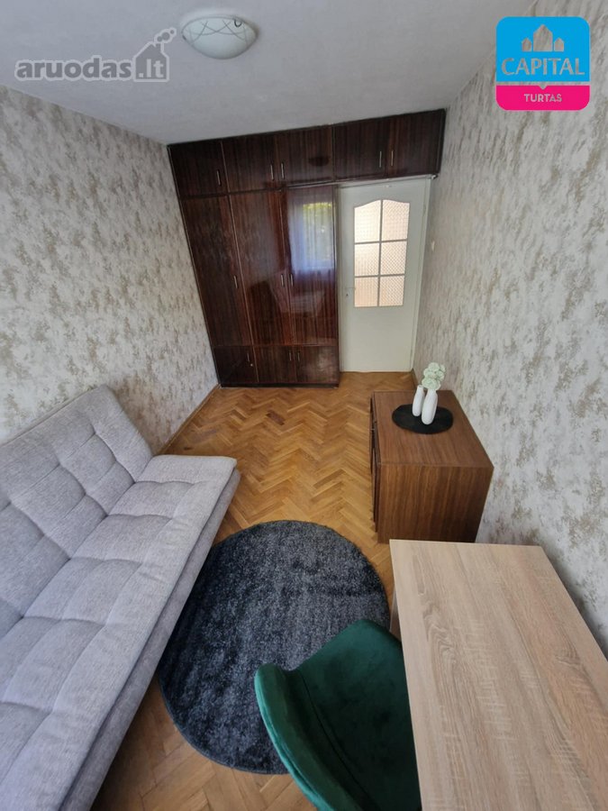 Išnuomojamas Kambarys Trijų Kambarių Bute