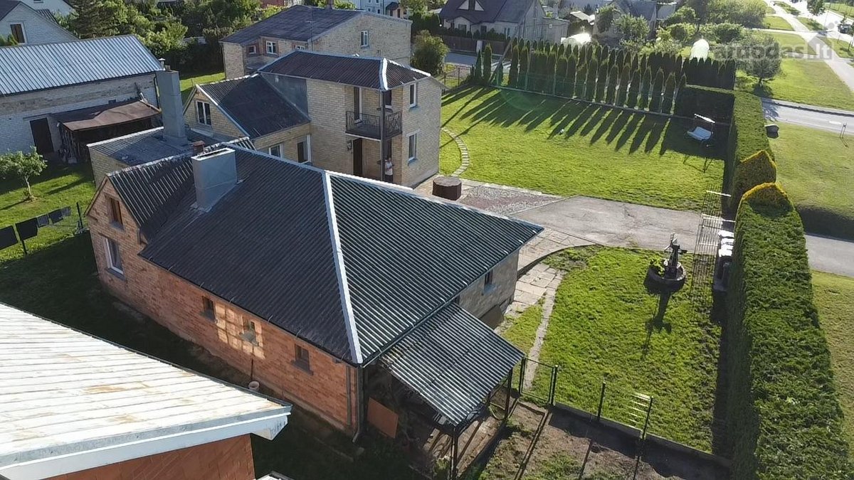 Parduodamas Namas su dideliu žaliu sklypu ir - nuotraukos Nr. 7