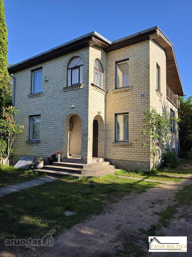 Erdvi sodyba / sodo namas šalia miško ir upės