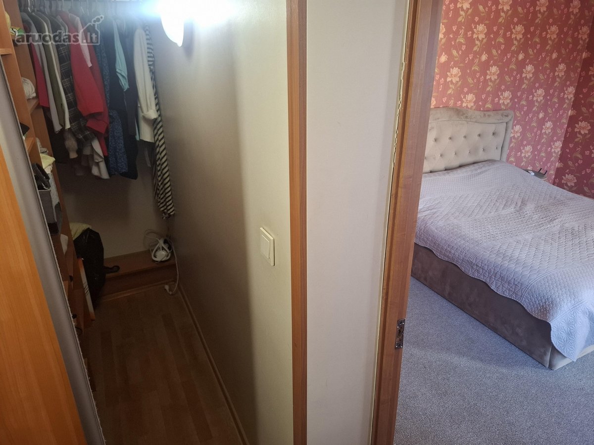 Parduodamas Namas su dideliu žaliu sklypu ir - nuotraukos Nr. 18