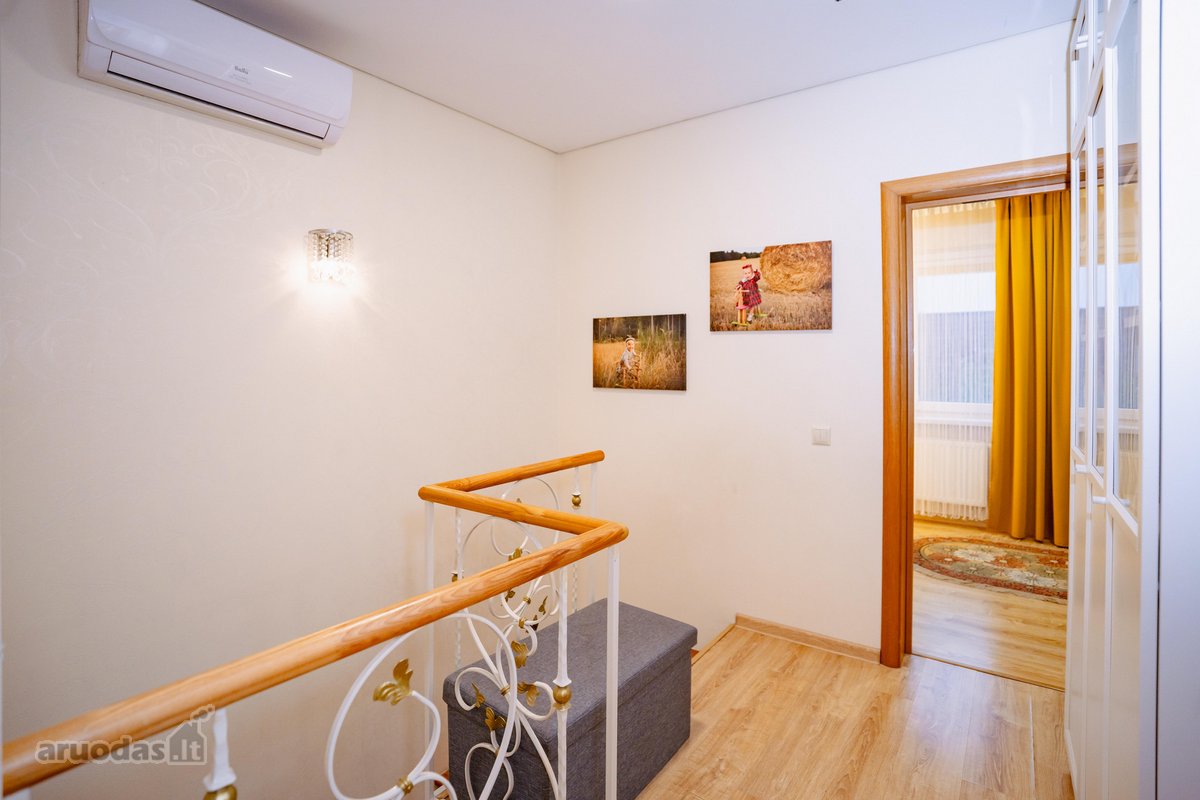 Kotedžas su nuosavu beveik 5a erdviu kiemu ir - nuotraukos Nr. 24