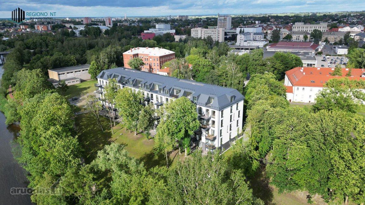 Parduodamas Trijų Kambarių Butas
