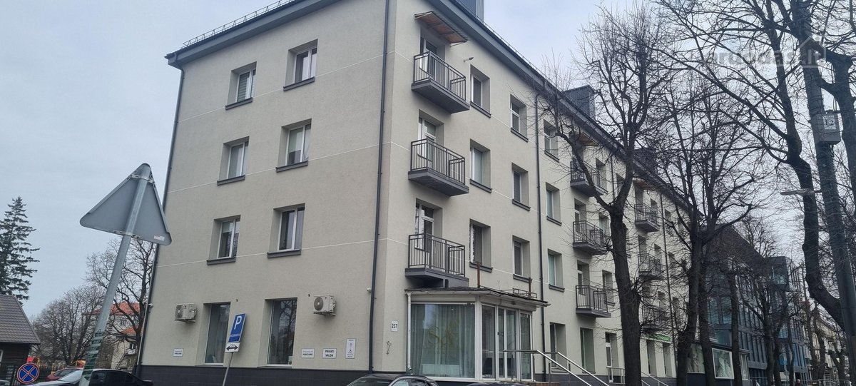 Šviesus ir erdvus butas renovuotame name