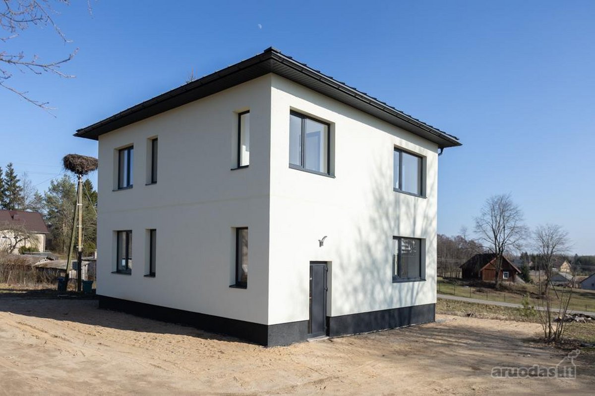 Parduodamas jaukus, pilnai renovuotas - nuotraukos Nr. 3