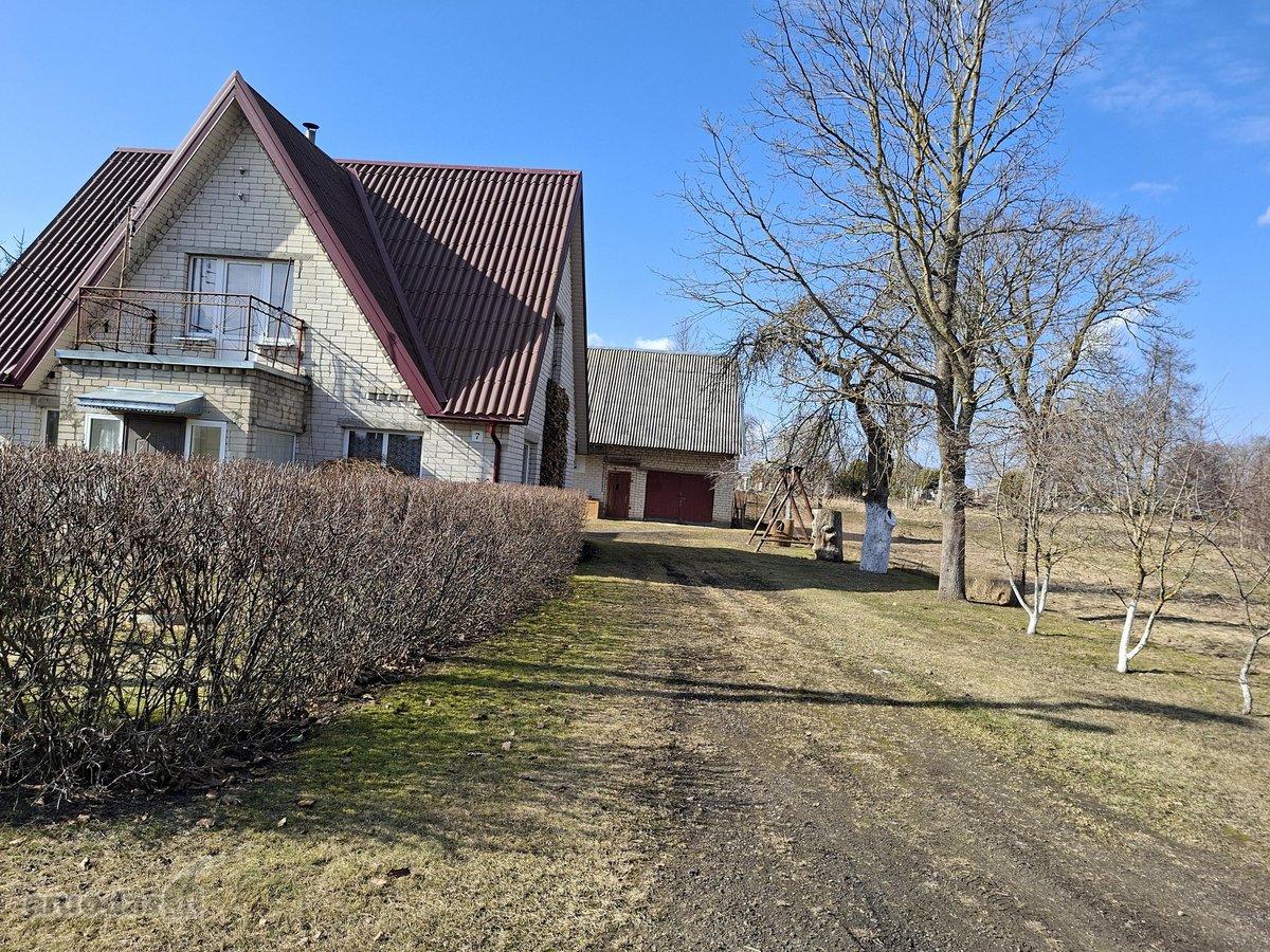 Parduodamas namas-sodyba Kelmės rajone,