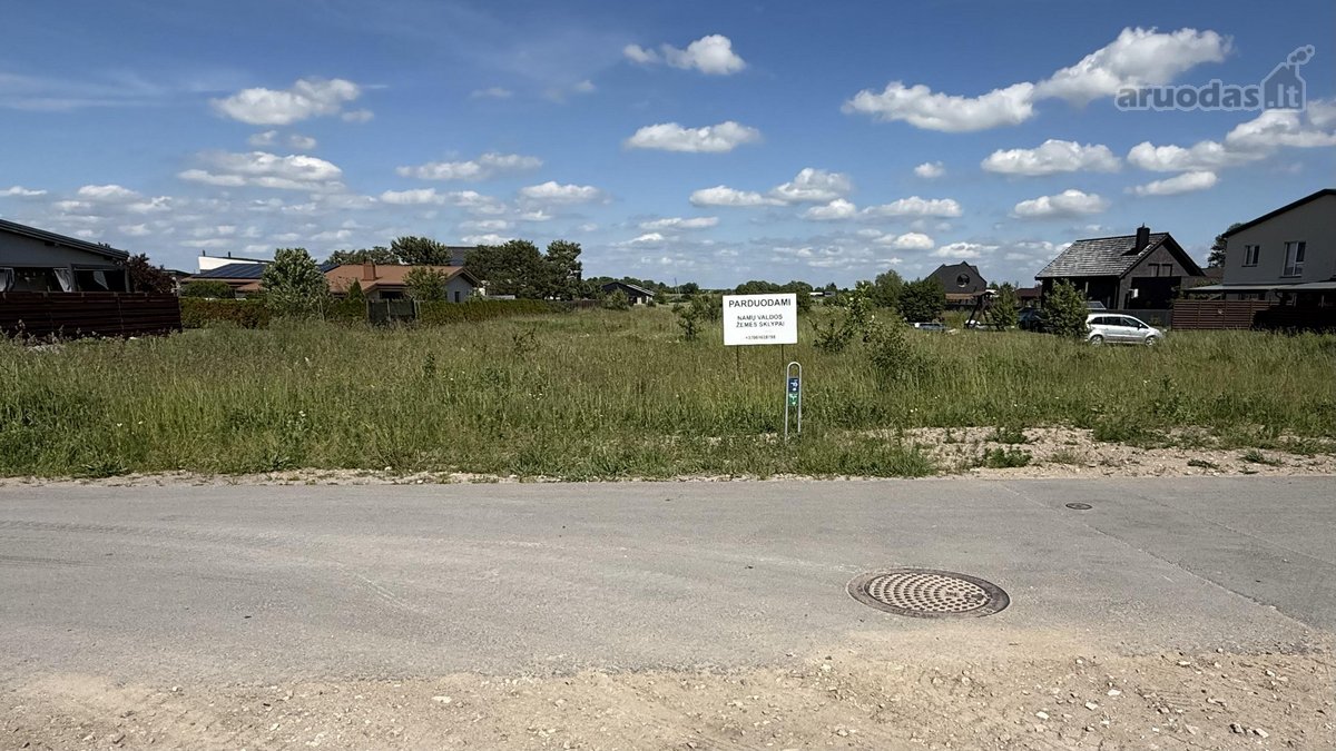 Parduodami gyvenamosios paskirties sklypai,