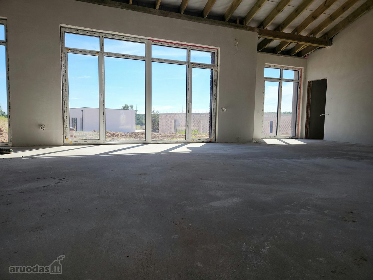 Kaina nurodyta už 111m2 ploto namą, 262 300eur. - nuotraukos Nr. 4