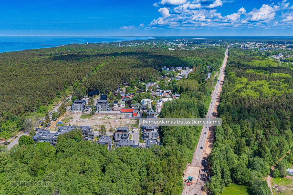 Parduodami Erdvūs 4 Kambarių Apartamentai