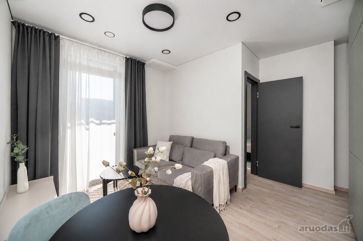 Parduodamas Naujai Ir Moderniai Įrengtas 2