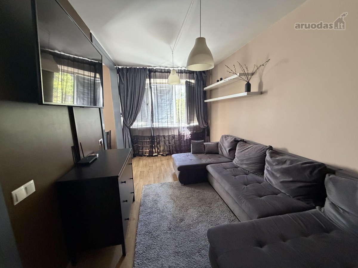 Parduodamas jaukus 3 kambarių butas