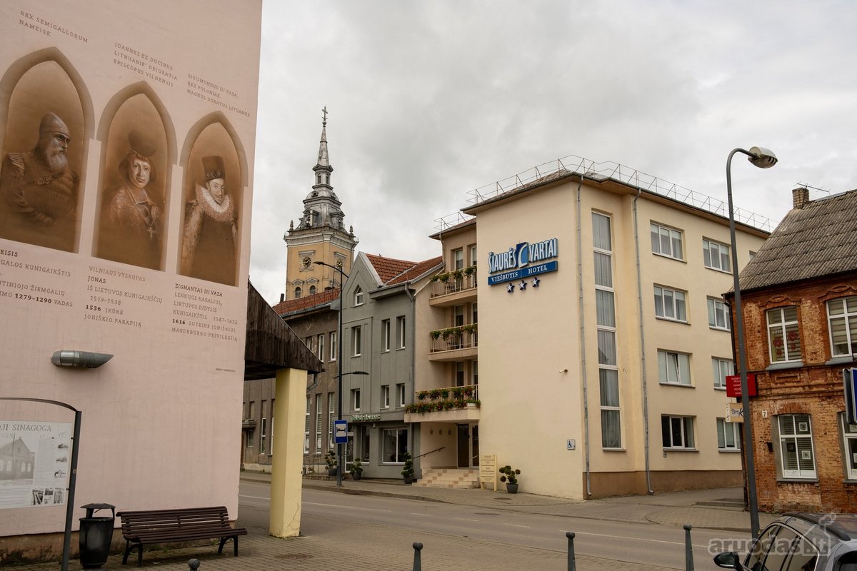Joniškio Miesto Centre Parduodamas Trijų
