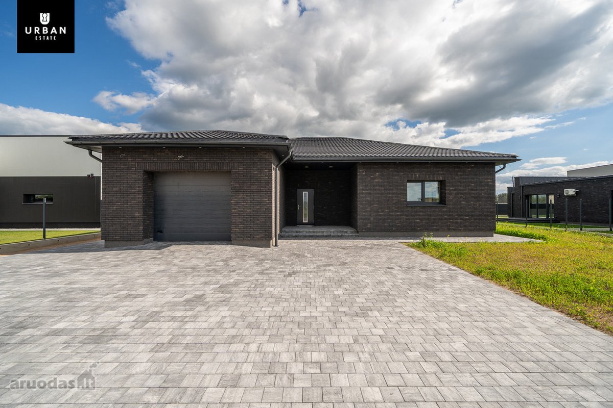 A++ Klasės Modernios Architektūros Namas