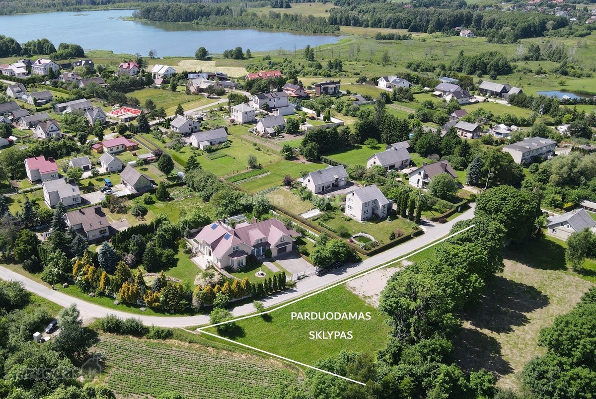 Didelis sklypas, gražioje vietoje, netoli nuo