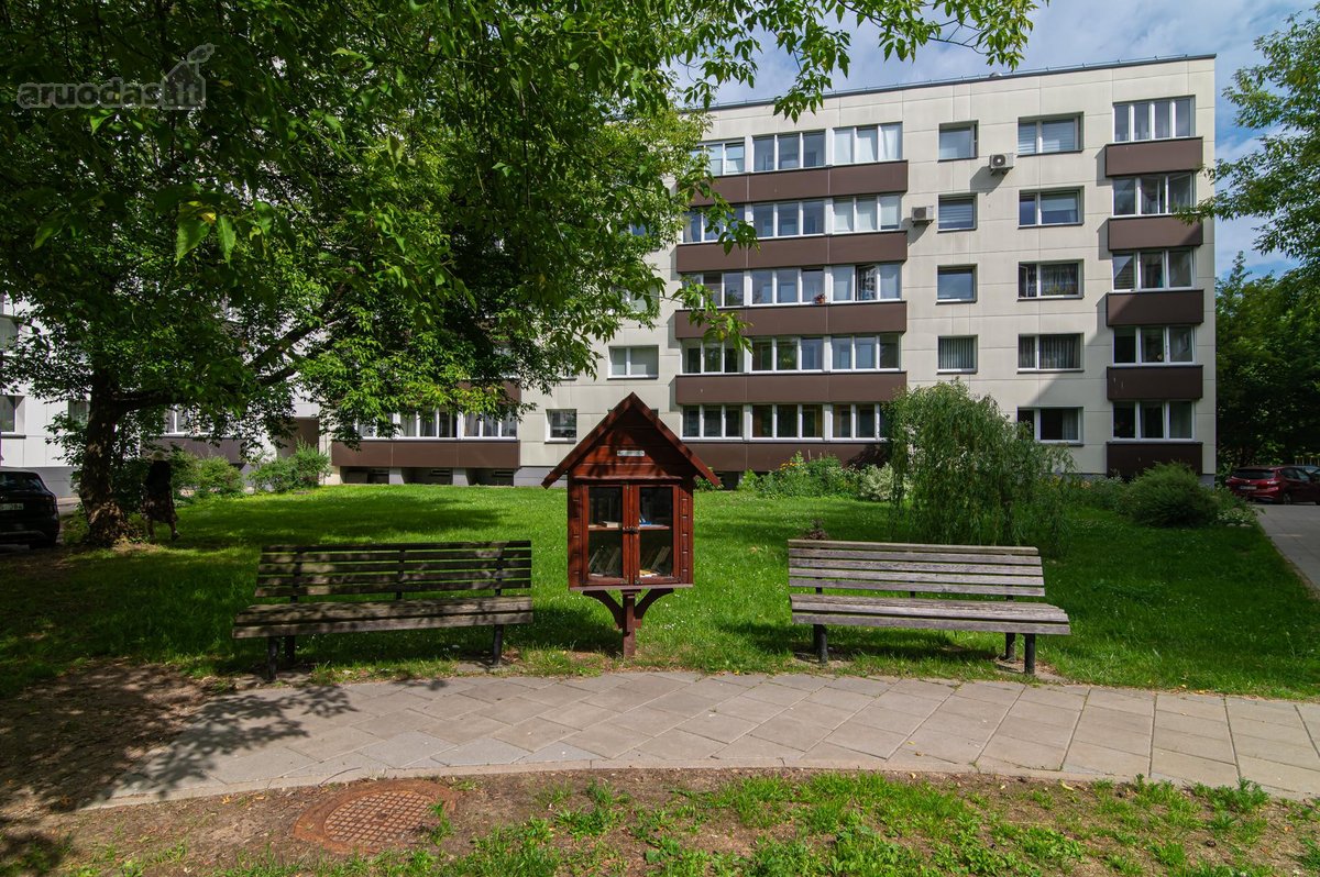 Parduodamas 2 kambarių butas renovuotame name - nuotraukos Nr. 25