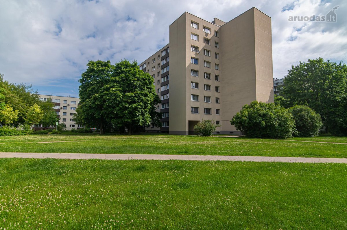 Parduodamas 2 kambarių butas renovuotame name - nuotraukos Nr. 28